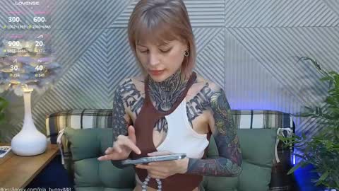 Lola online show from 03.04.26