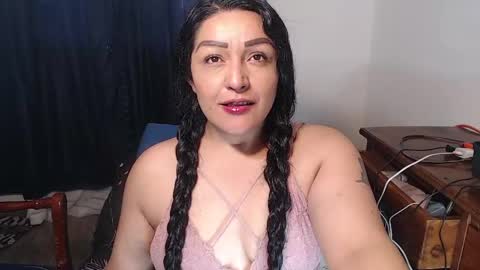 Snapshot of ppepittaaredd chatting on 05.22.26 maryana online show from 05.22.26