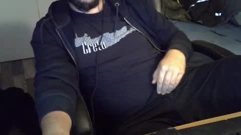 Snapshot of pralg chatting on 10.17.25 pralg online show from 10.17.25