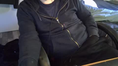 Snapshot of pralg chatting on 10.24.25 pralg online show from 10.24.25