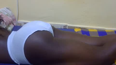 Snapshot of preetty_ebony_girl chatting on 10.10.25 Elizabeth online show from 10.10.25