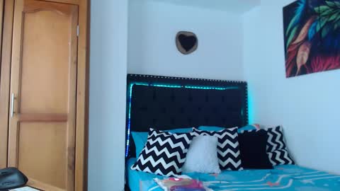 Snapshot of pregnant_love1 chatting on 02.06.26 ---- online show from 02.06.26