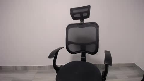 Plux online show from 02.27.25