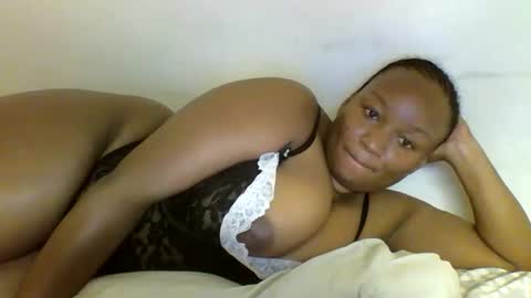 Snapshot of prettie_diva0 chatting on 02.09.26 Prettie diva online show from 02.09.26