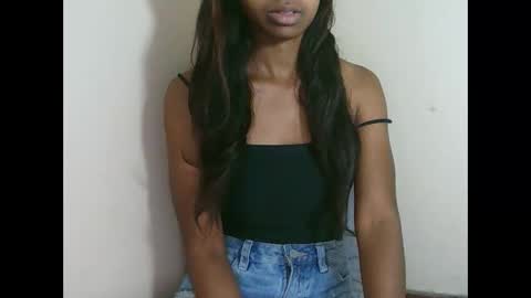 prettiethalia online show from 10.23.25