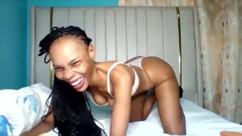 pretty253 online show from 11.30.25