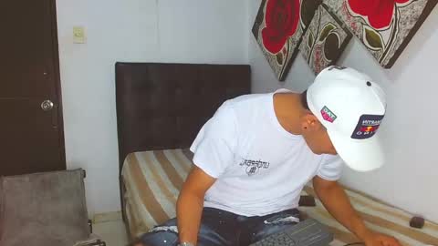 pretty_boy_model0 online show from 02.10.25