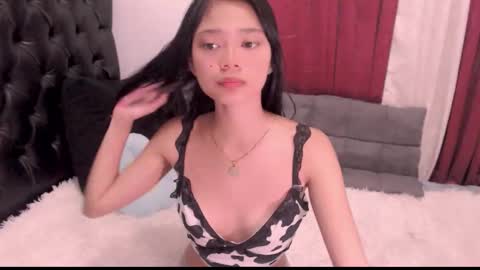 Snapshot of pretty_chikana chatting on 10.02.25 Chikana online show from 10.02.25