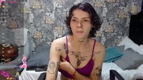 Snapshot of pretty_cristal22 chatting on 06.07.26 pretty_cristal22 online show from 06.07.26