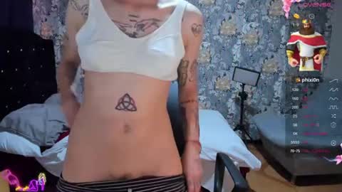 pretty_cristal22 online show from 08.05.26