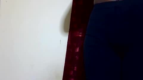 pretty_ebby online show from 04.25.26