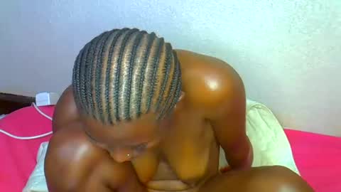 Snapshot of pretty_ebony_dolls chatting on 03.06.25 riri online show from 03.06.25