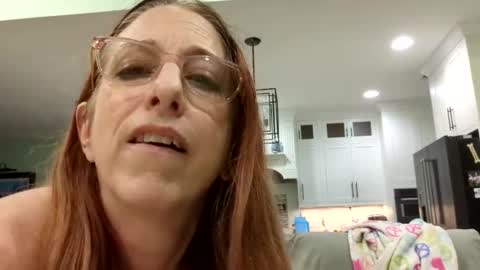 Snapshot of pretty_girl0415 chatting on 12.14.24 pretty_girl0415 online show from 12.14.24