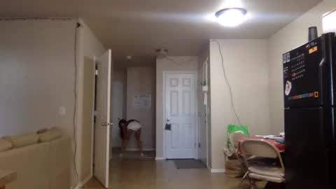 pretty_girl828687 online show from 10.20.25