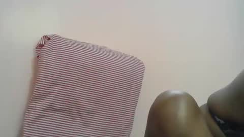 Snapshot of pretty_kylah chatting on 10.07.25 pretty_kylah online show from 10.07.25