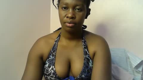 Snapshot of pretty_kylah chatting on 11.30.25 pretty_kylah online show from 11.30.25