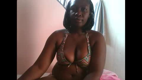 Snapshot of pretty_kylah chatting on 12.19.25 pretty_kylah online show from 12.19.25