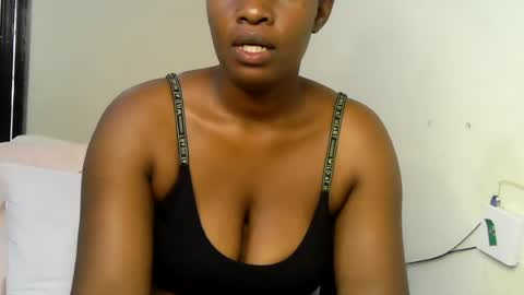 Snapshot of pretty_kylah chatting on 06.28.26 pretty_kylah online show from 06.28.26