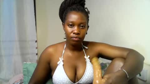 Snapshot of pretty_kylah chatting on 07.16.26 pretty_kylah online show from 07.16.26