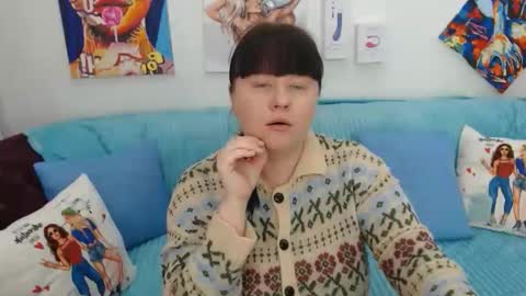 Snapshot of pretty_malika chatting on 05.15.26 pretty_malika online show from 05.15.26