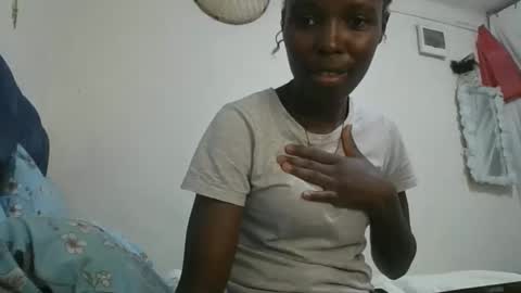 pretty_petite_ebony online show from 01.13.26