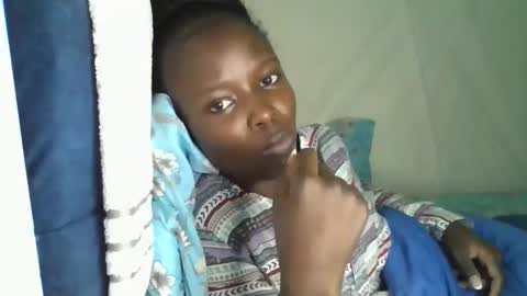 Snapshot of pretty_petite_ebony chatting on 03.16.26 pretty_petite_ebony online show from 03.16.26