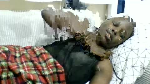 Snapshot of pretty_petite_ebony chatting on 06.13.26 pretty_petite_ebony online show from 06.13.26