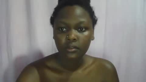 pretty_shanz online show from 11.16.25