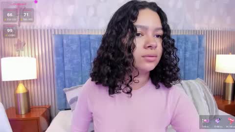 Daisy Flower online show from 11.23.25