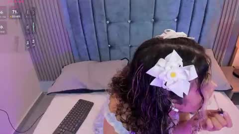 Daisy Flower online show from 06.21.26
