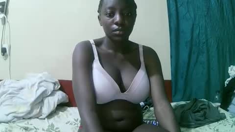 Snapshot of pretty_tiffany1 chatting on 11.30.25 pretty_tiffany1 online show from 11.30.25