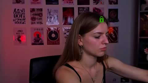 Snapshot of prettyamyy chatting on 07.17.26 Ammy online show from 07.17.26