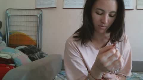 Bella online show from 09.30.25