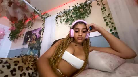 prettyblackgal online show from 11.15.25