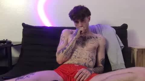 pretty boy online show from 11.21.25