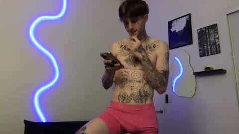 pretty boy online show from 11.25.25