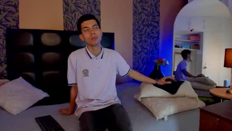 Snapshot of prettyboyy_13 chatting on 12.03.25 Camilo online show from 12.03.25