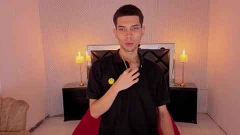 Snapshot of prettyboyy_13 chatting on 01.31.26 Camilo online show from 01.31.26