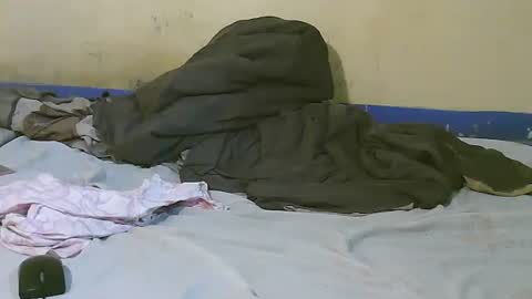 Snapshot of prettyboyz10 chatting on 10.12.25 prettyboyz10 online show from 10.12.25