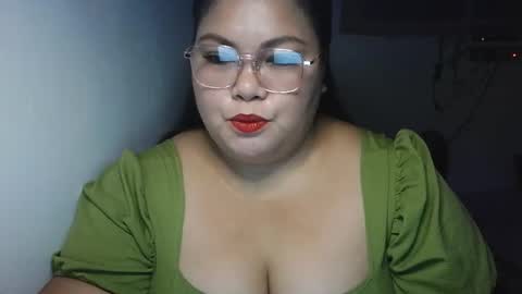 Snapshot of prettycarla_ chatting on 10.06.25 prettycarla online show from 10.06.25