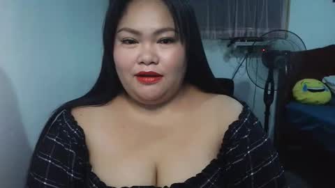 Snapshot of prettycarla_ chatting on 10.08.25 prettycarla online show from 10.08.25