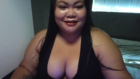 Snapshot of prettycarla_ chatting on 06.17.26 prettycarla online show from 06.17.26