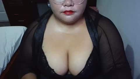 Snapshot of prettycarla_ chatting on 07.30.26 prettycarla online show from 07.30.26