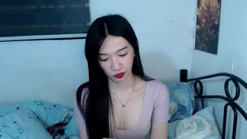 Snapshot of prettycumnotes69 chatting on 12.17.25 ASHLEY online show from 12.17.25