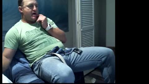 Snapshot of prettydick469 chatting on 12.10.24 prettydick469 online show from 12.10.24