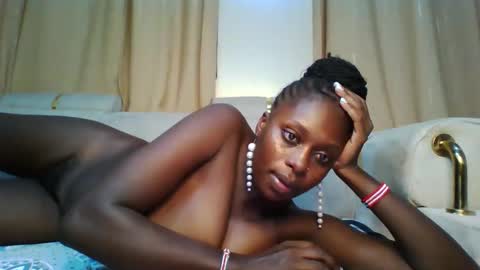 prettydulce online show from 11.13.25