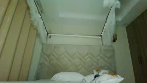 Snapshot of prettydulce chatting on 03.01.26 prettydulce online show from 03.01.26