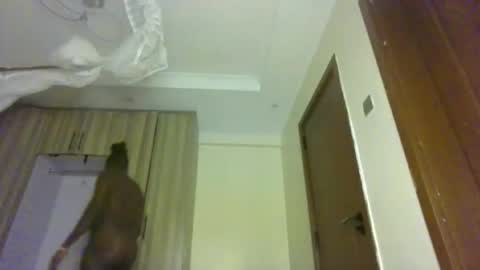 Snapshot of prettydulce chatting on 05.20.26 prettydulce online show from 05.20.26