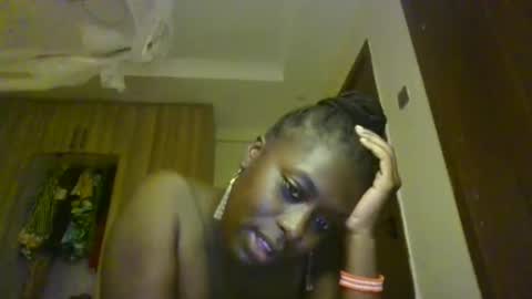 Snapshot of prettydulce chatting on 05.23.26 prettydulce online show from 05.23.26