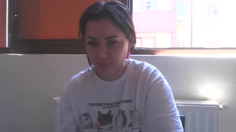 prettyjulliette online show from 05.05.26